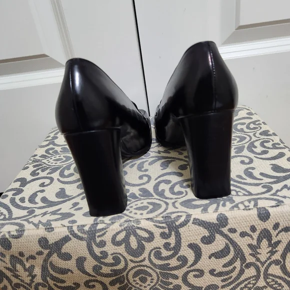 VINTAGE Gucci Black Leather Square Horsebit Square Toe Pumps Size 8 - Picture 4 of 7